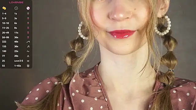 Snapshot of BeatrixHiett chatting on 27, 9, 2025 BeatrixHiett online show from 27, 9, 2025