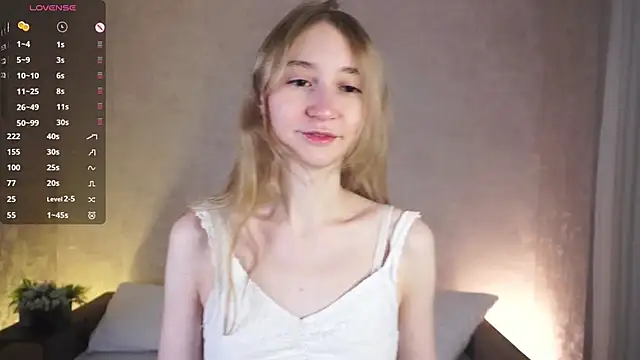 Snapshot of BeatrixHiett chatting on 1, 10, 2025 BeatrixHiett online show from 1, 10, 2025