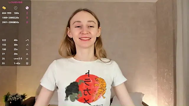 Snapshot of BeatrixHiett chatting on 18, 10, 2025 BeatrixHiett online show from 18, 10, 2025
