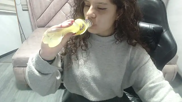 Velvet Moon V online show from 16, 3, 2026