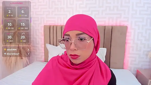 Snapshot of naishaa_ chatting on 16, 6, 2026 naishaa online show from 16, 6, 2026