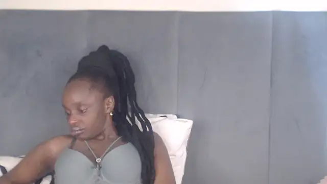 Jah-Queen online show from 2, 10, 2025