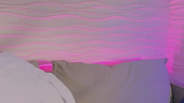 madi snow online show from 26, 10, 2025