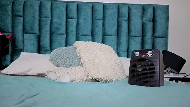 Emma Foxi online show from 27, 2, 2026