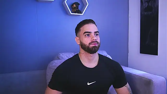 Paul Phoenix online show from 22, 10, 2025