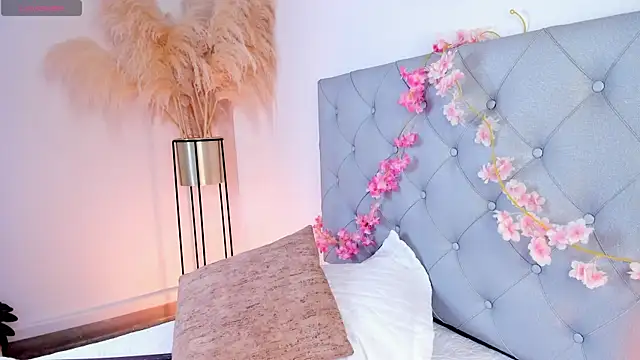 MartinnaGreco online show from 15, 4, 2026