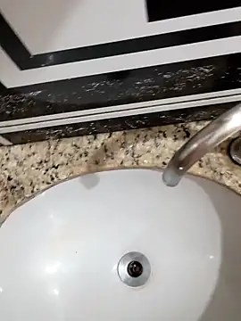 Snapshot of Gusttavotesudoxxvvc chatting on 25, 9, 2025 Gusttavotesudoxxvvc online show from 25, 9, 2025