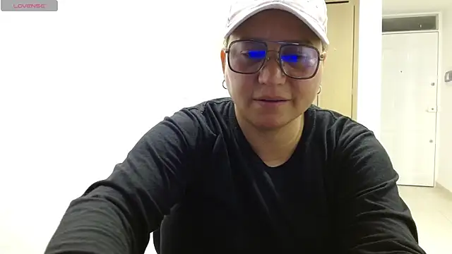 Snapshot of haashkyo chatting on 20, 6, 2026 haashkyo online show from 20, 6, 2026