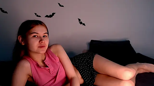 Snapshot of litle_owl chatting on 1, 11, 2025 litle owl online show from 1, 11, 2025