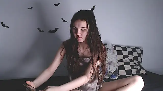 Snapshot of litle_owl chatting on 23, 11, 2025 litle owl online show from 23, 11, 2025