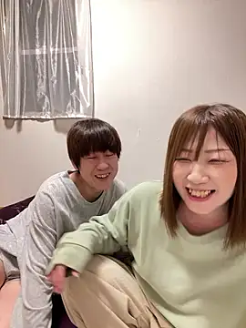 Snapshot of h415a812 chatting on 11, 10, 2025 h415a812 online show from 11, 10, 2025