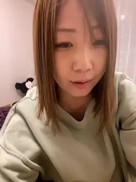 Snapshot of h415a812 chatting on 21, 10, 2025 h415a812 online show from 21, 10, 2025