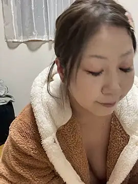 Snapshot of h415a812 chatting on 11, 11, 2025 h415a812 online show from 11, 11, 2025