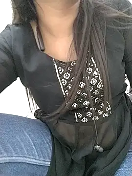 Snapshot of Kavya_Rathore chatting on 22, 10, 2025 Kavya Rathore online show from 22, 10, 2025