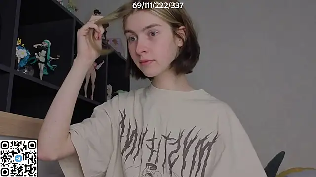 Snapshot of bertamimi chatting on 13, 10, 2025 bertamimi online show from 13, 10, 2025