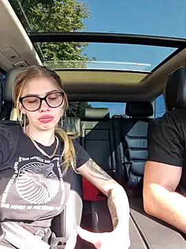 Snapshot of Couplexxx10@xh chatting on 15, 9, 2025 Couplexxx10xh online show from 15, 9, 2025