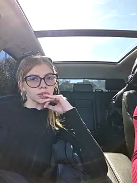 Snapshot of Couplexxx10@xh chatting on 19, 10, 2025 Couplexxx10xh online show from 19, 10, 2025