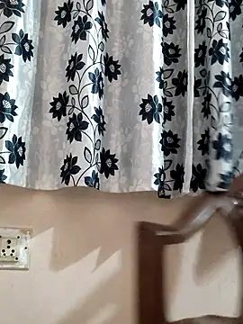 poojam93 online show from 30, 4, 2026