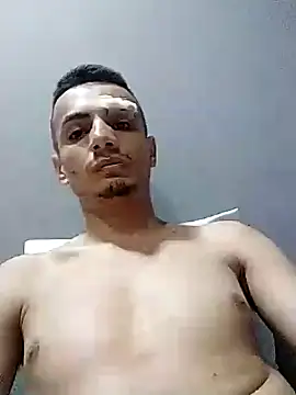 Snapshot of pitersonntt chatting on 7, 11, 2025 pitersonntt online show from 7, 11, 2025