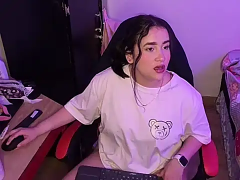 ChloeSnoww online show from 27, 9, 2025