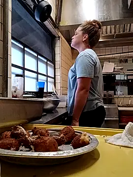 sarahkat86 online show from 18, 9, 2025