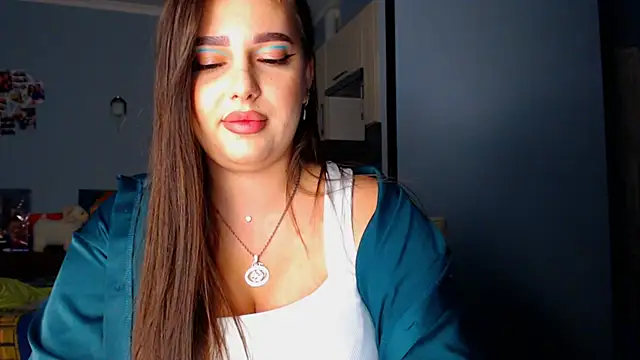 NikiWhite online show from 14, 9, 2025