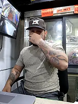 Snapshot of Catire10_ chatting on 2, 12, 2025 Catire10 online show from 2, 12, 2025