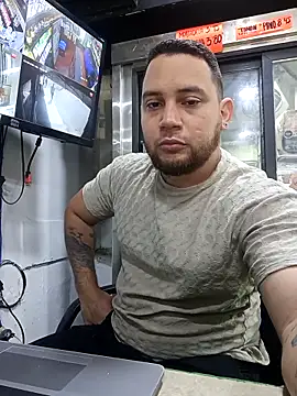 Snapshot of Catire10_ chatting on 15, 12, 2025 Catire10 online show from 15, 12, 2025