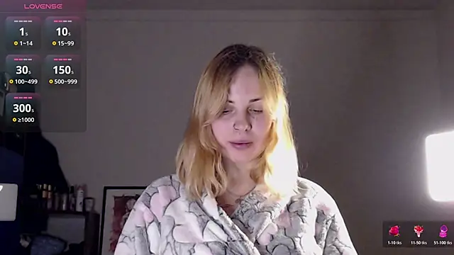 Snapshot of Alismoona chatting on 2, 12, 2025 Alismoona online show from 2, 12, 2025