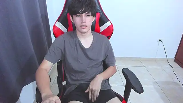 Snapshot of eren_188 chatting on 3, 10, 2025 eren 188 online show from 3, 10, 2025