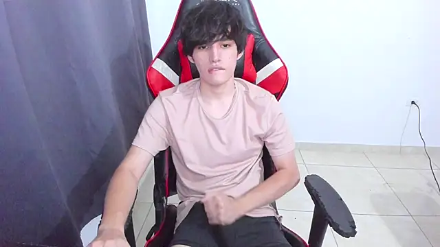 Snapshot of eren_188 chatting on 4, 11, 2025 eren 188 online show from 4, 11, 2025