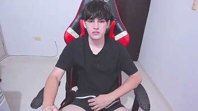 Snapshot of eren_188 chatting on 16, 12, 2025 eren 188 online show from 16, 12, 2025