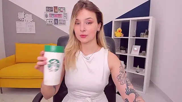 LilFleurish online show from 23, 3, 2026