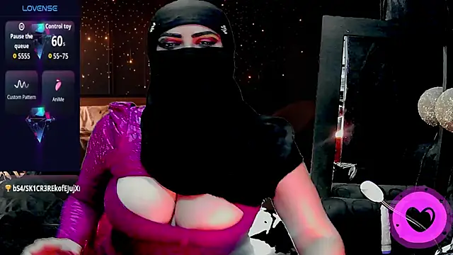 SultanaLayla online show from 29, 11, 2025