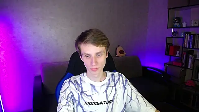 yes cute boy  online show from 1, 11, 2025