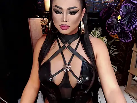 TRANSLUNAA online show from 4, 12, 2025