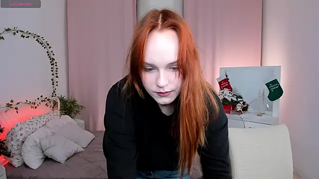 Molly Parker online show from 19, 12, 2025