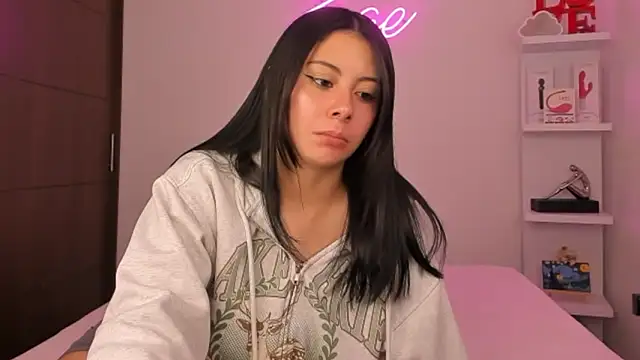 zoecams1 online show from 5, 5, 2026