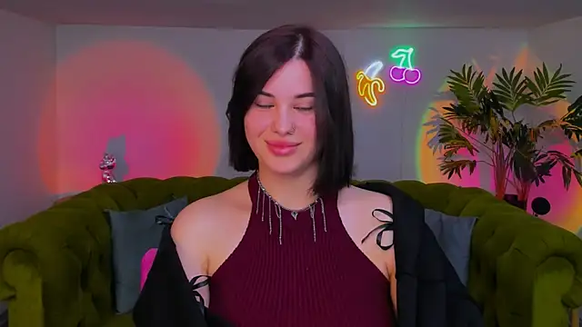 lil angel  online show from 14, 11, 2025