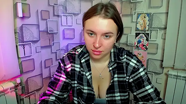 JuliaTopp  online show from 23, 9, 2025