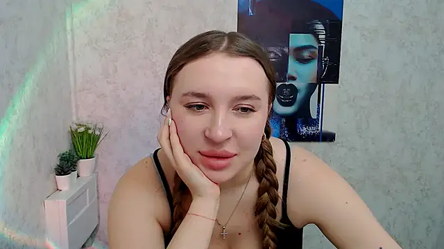 JuliaTopp  online show from 11, 2, 2026