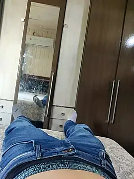 Gustavo198045 online show from 24, 10, 2025