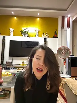 anna yngs online show from 21, 10, 2025