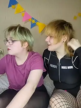 Snapshot of xrixsyx_and_ricky chatting on 3, 10, 2025 xrixsyx and ricky online show from 3, 10, 2025