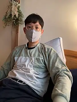 tom19899q online show from 15, 11, 2025