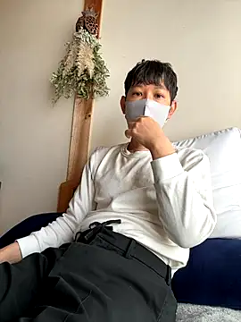 tom19899q online show from 18, 11, 2025