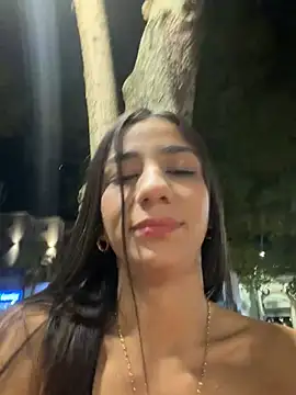 -juicy  online show from 2, 8, 2026