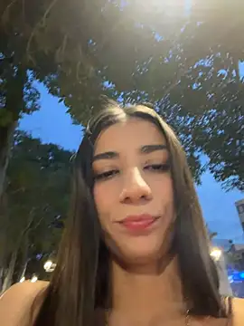 -juicy  online show from 6, 8, 2026