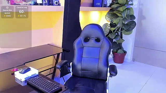 Bela Jones online show from 28, 9, 2025