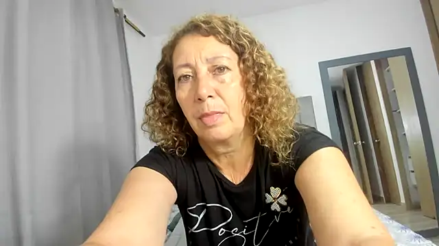 Snapshot of sarita_mature chatting on 5, 11, 2025 sarita mature online show from 5, 11, 2025